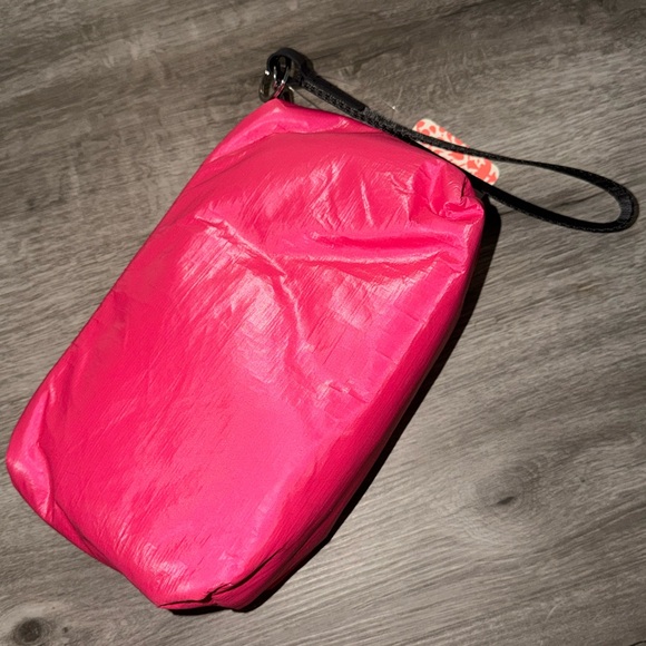 FP Movement Total Access Pouch - Picture 10 of 10